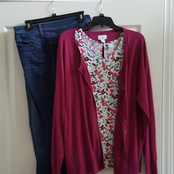 Old Navy Denim - 🦋Sweater, Shirt and Jeans Outfit